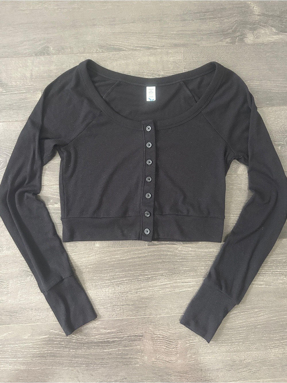 Old Navy Women’s Rib-Knit Button Front Crop Top Thumbholes Black / Size M Petite